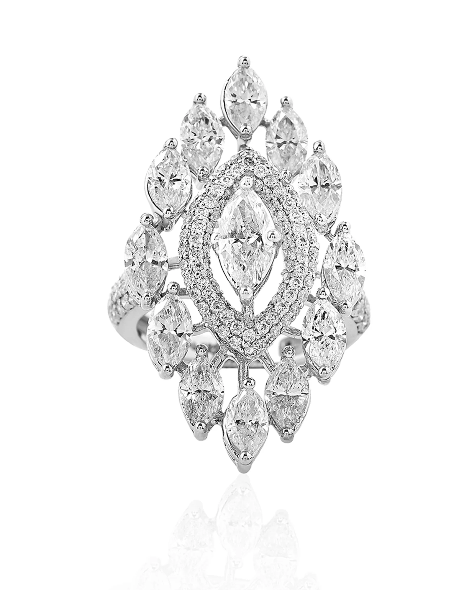 La DiaMantés  | Marquise Cluster Halo Ring